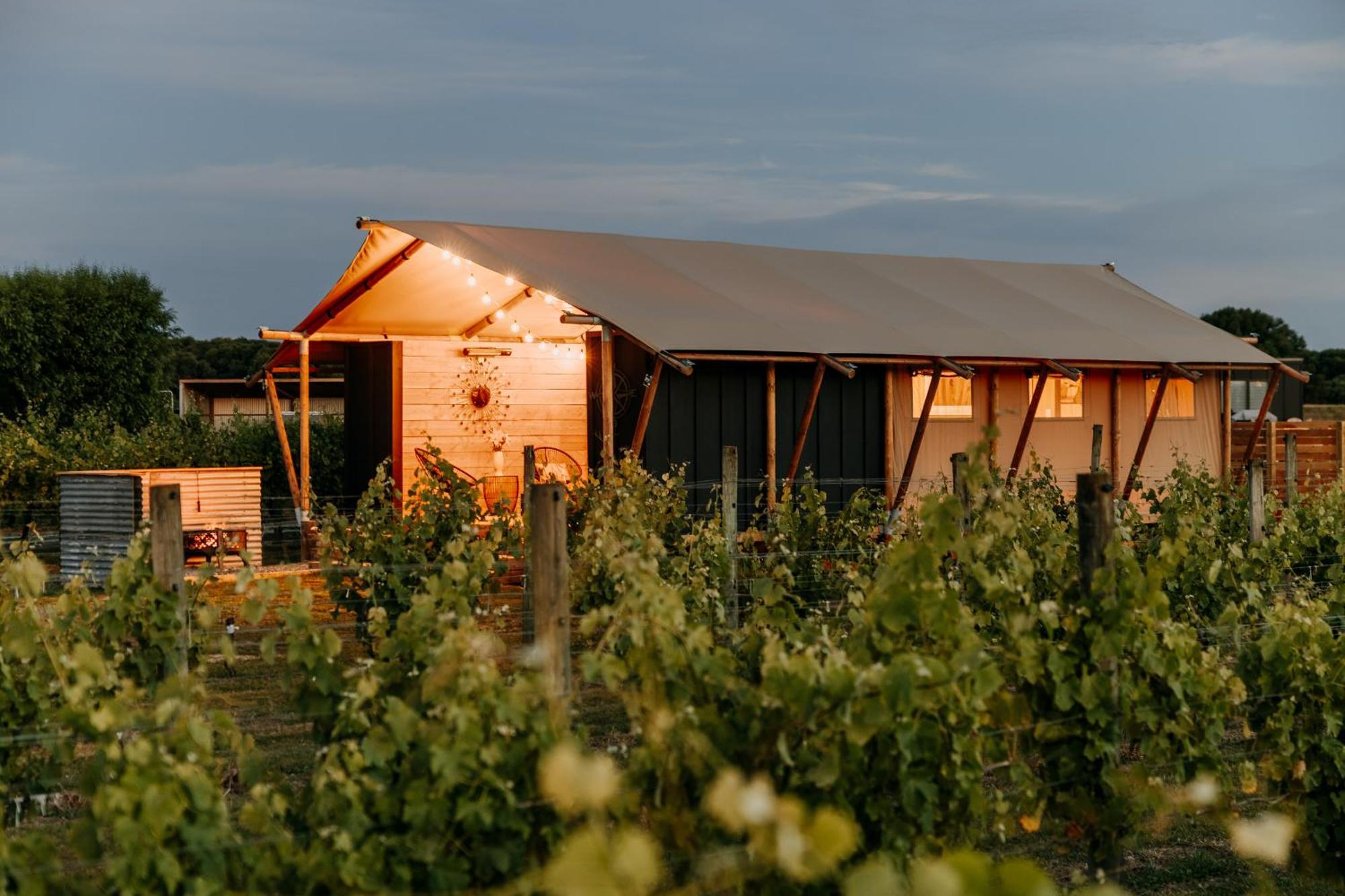Villas & Vines Glamping Hastings Exterior photo